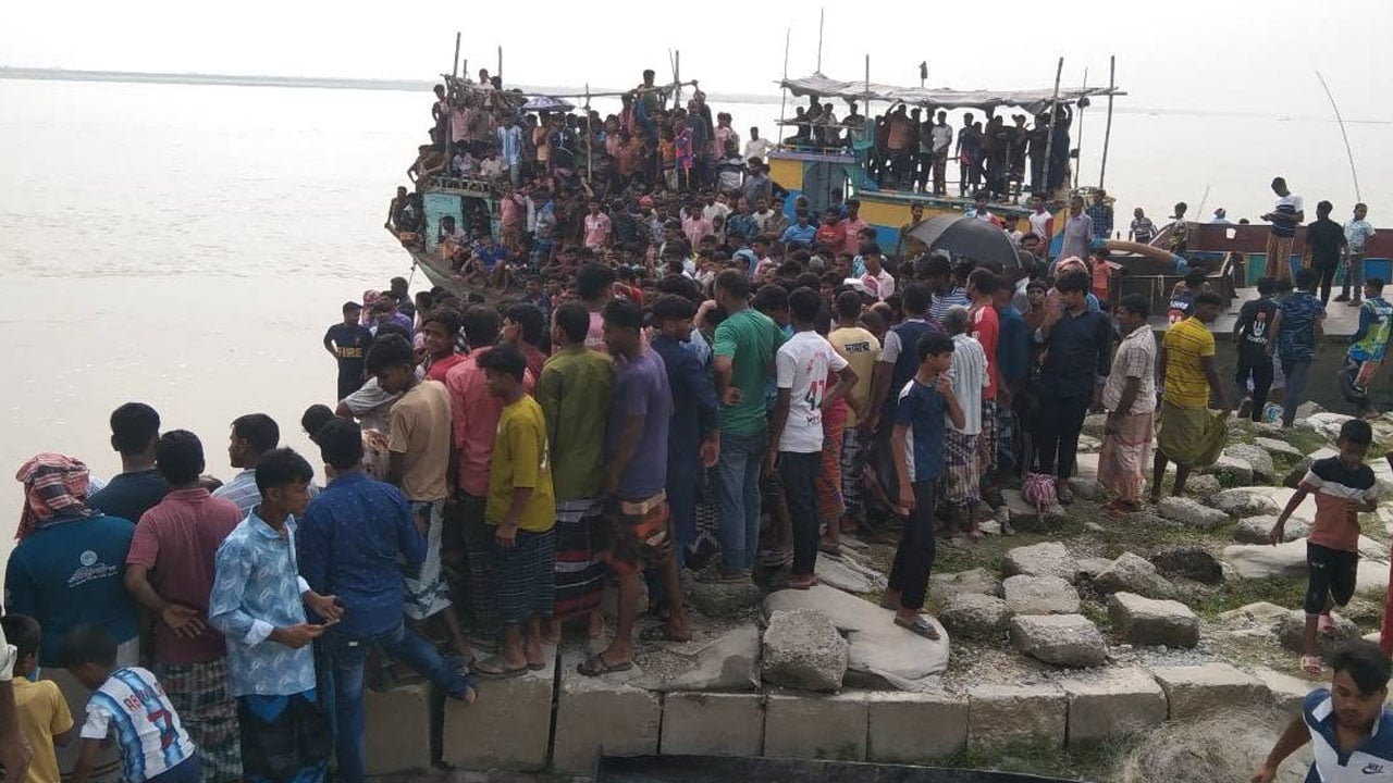 চাঁপাইনবাবগঞ্জে পদ্মায় নিখোঁজ দুই শিক্ষার্থীর লাশ উদ্ধার