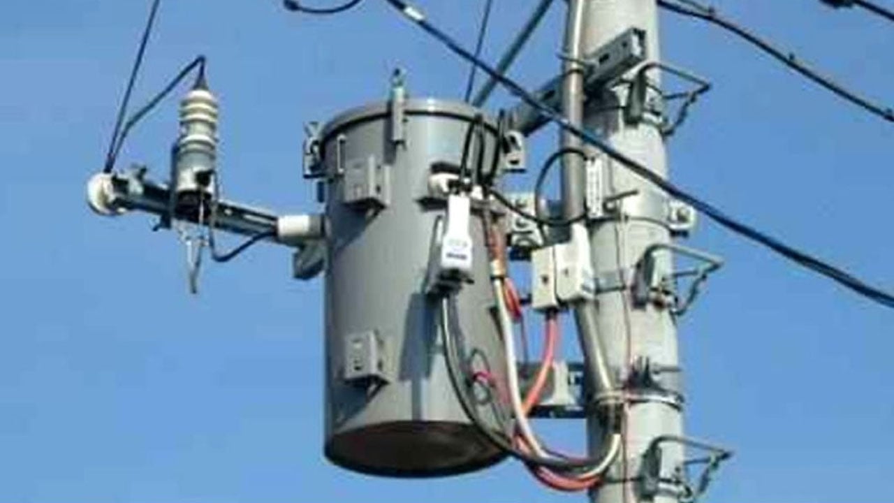 স্বামী-স্ত্রীকে মারধর করে বেঁধে ৩টি ট্রান্সফরমার চুরি