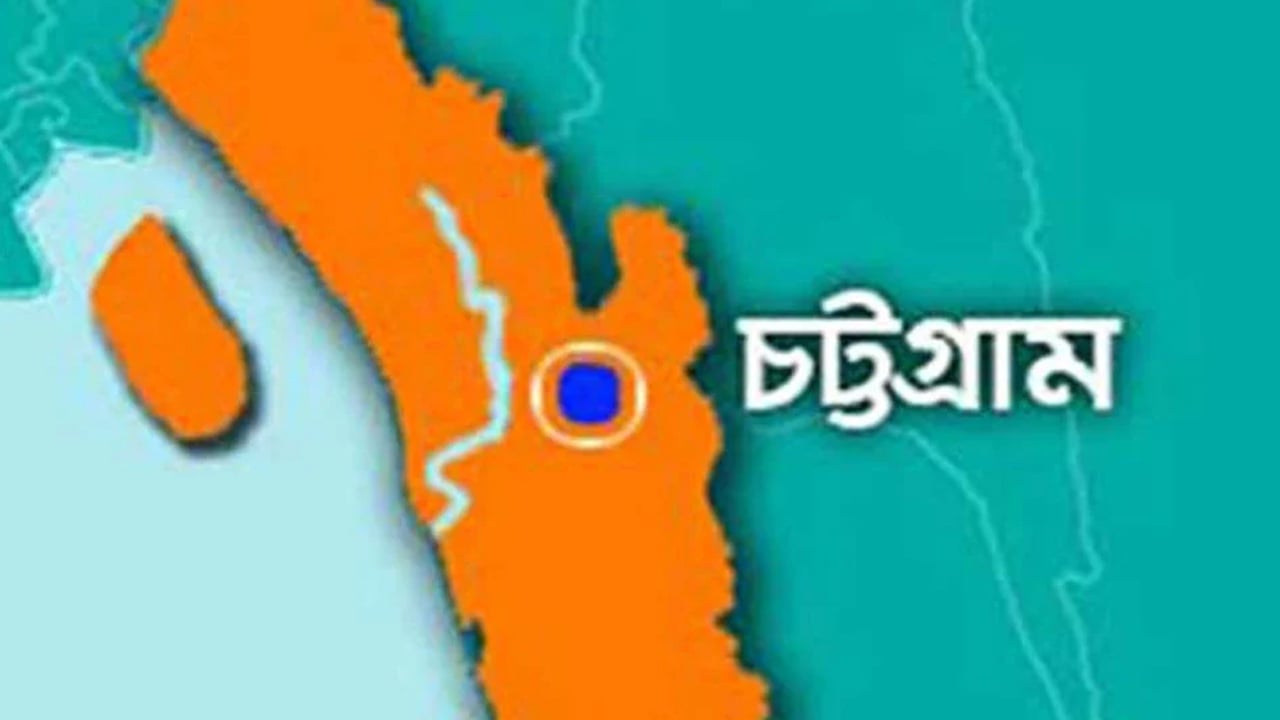 মসজিদে ঢুকে নামাজরত ছাত্রশিবির নেতাকে পিটিয়ে জখম