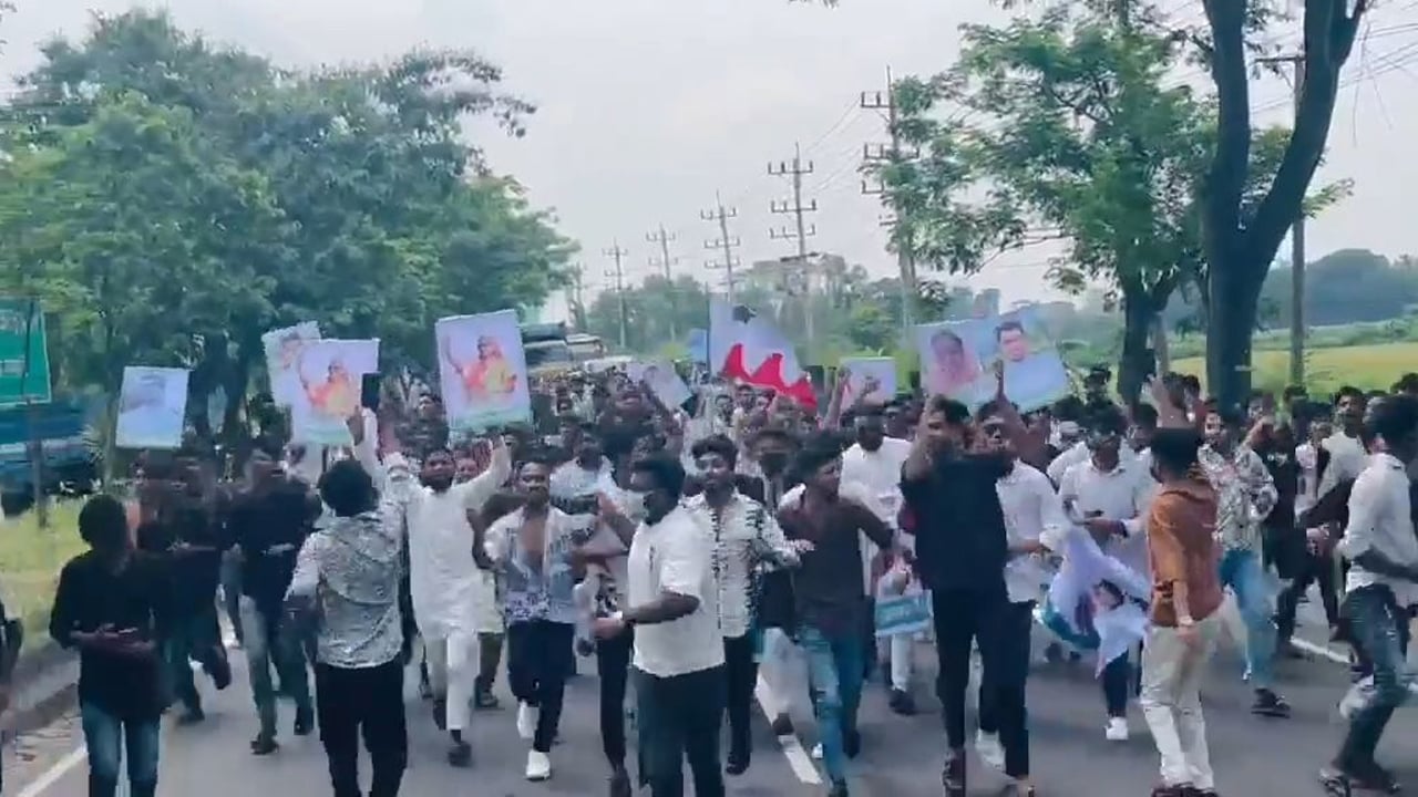 নিষিদ্ধ ছাত্রলীগের ২৪ সেকেন্ডের ঝটিকা মিছিল, আটক ৪৫