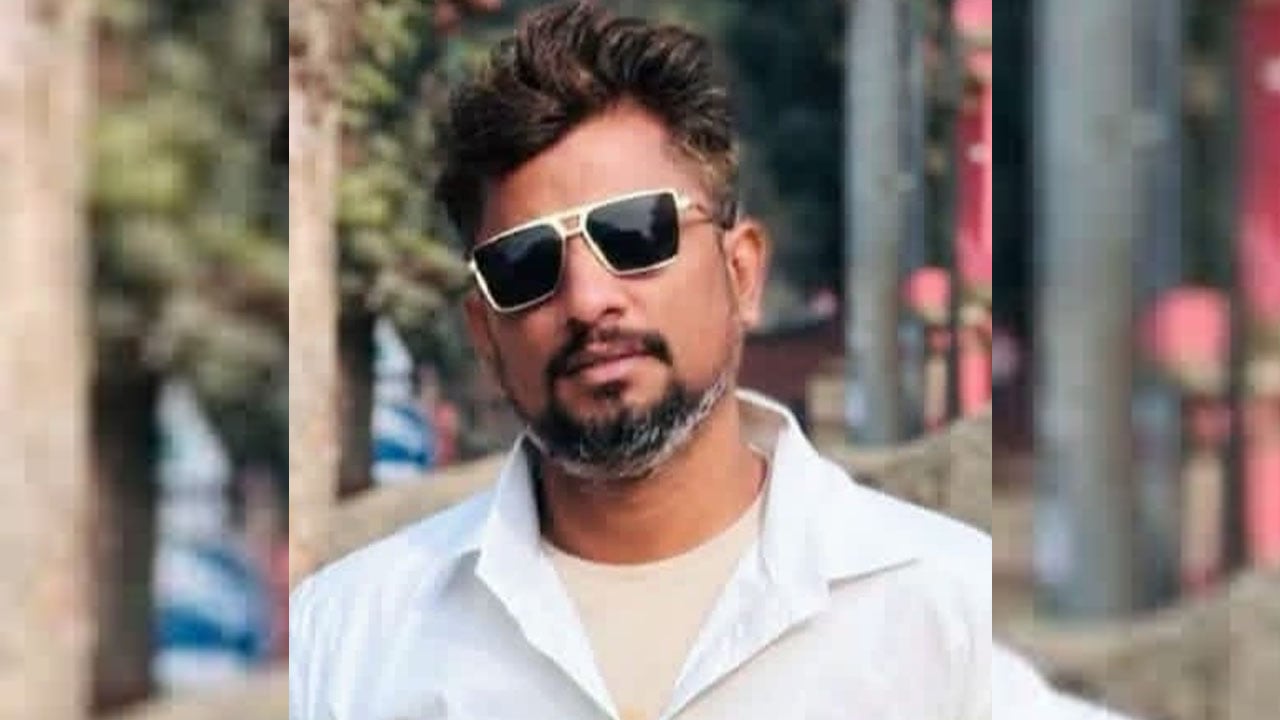 দুর্বৃত্তের ধারালো অস্ত্রের আঘাতে কবজি বিচ্ছিন্ন যুবদল নেতার
