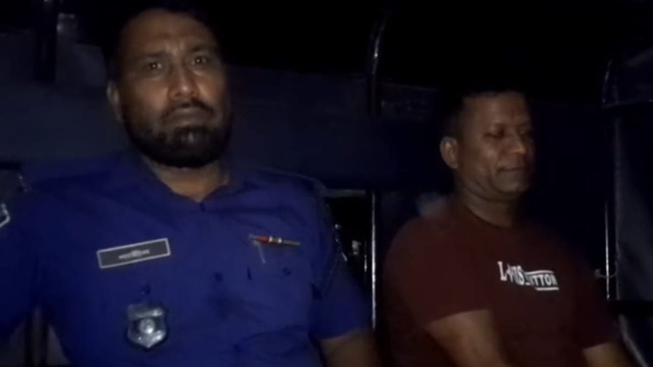 ইউপি সদস্যের অবৈধ মজুদ, বাড়িতে মিলল ১ হাজার লিটার ডিজেল