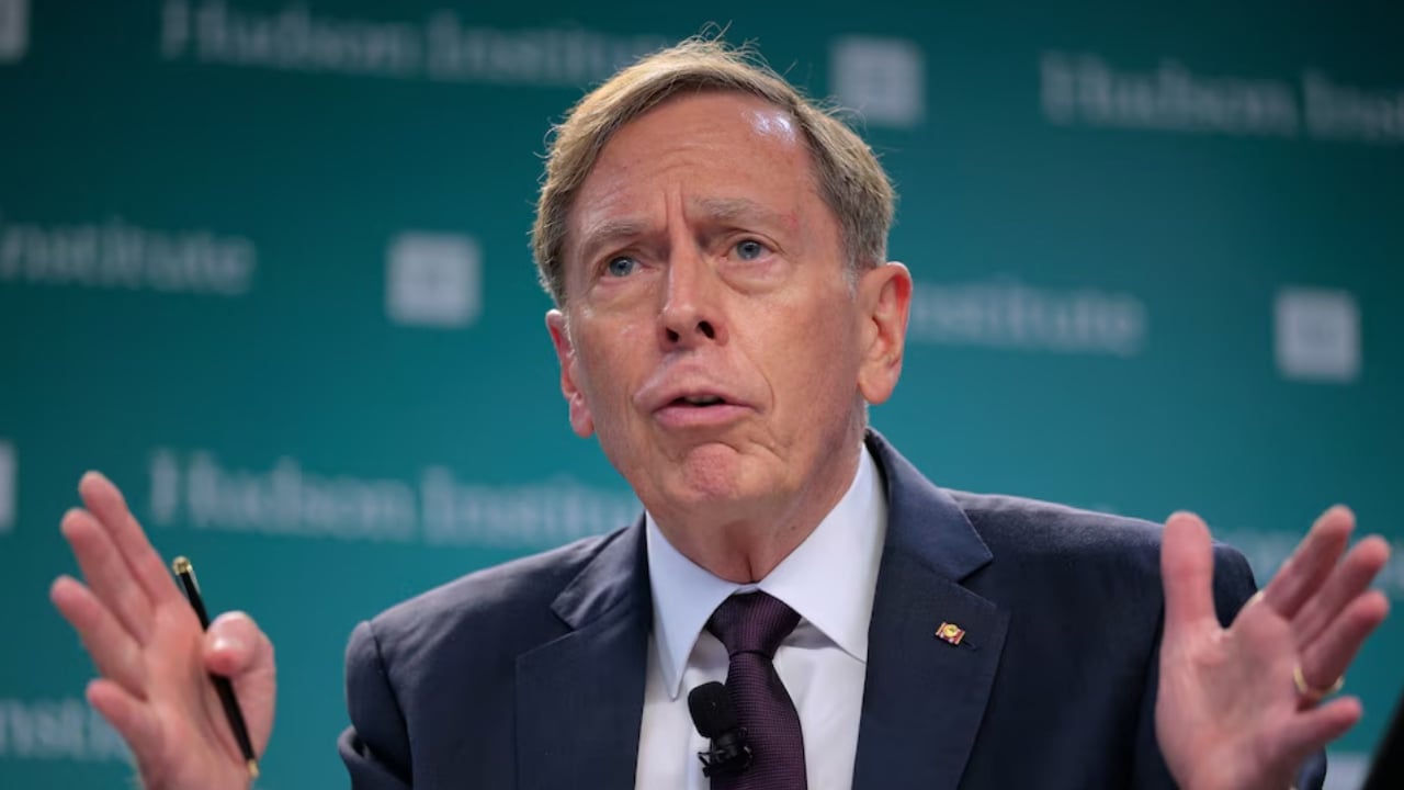 ইরানে স্কুলে হামলার জন্য সম্ভবত যুক্তরাষ্ট্র দায়ী: সিআইয়ের সাবেক পরিচালক