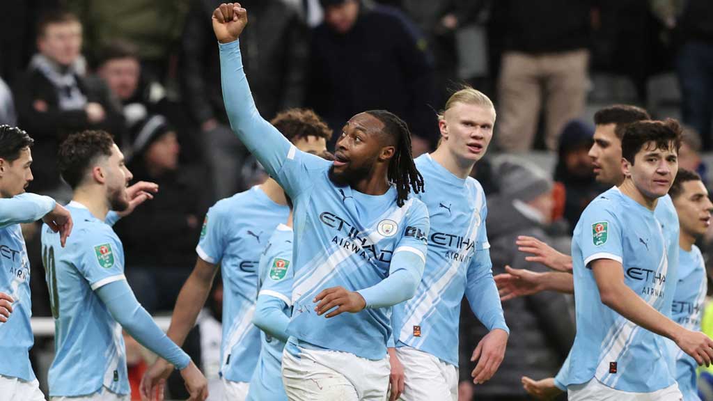 নিউক্যাসলকে হারিয়ে ফাইনালে এক পা সিটির