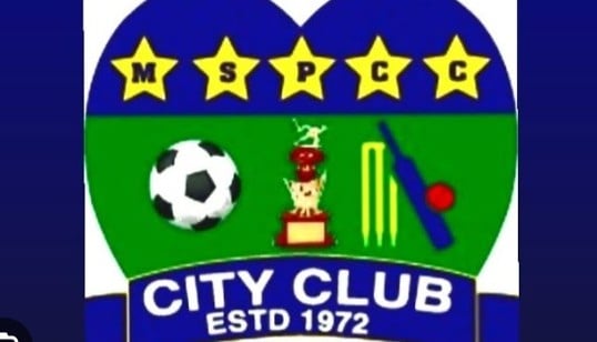 প্রথমবার পেশাদার ফুটবল লিগে সিটি ক্লাব
