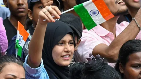  ভারতের ‘ককরোচ’ আন্দোলনে মুসলিম তরুণদের ভূমিকা কী