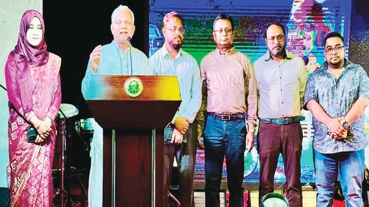 সমাজের উন্নয়নে চিকিৎসকদের এগিয়ে আসতে হবে: সমাজকল্যাণ মন্ত্রী