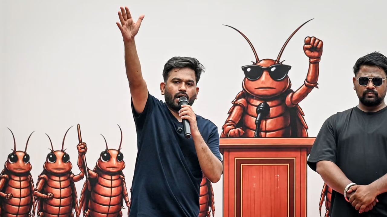 ভারতে ‘তেলাপোকা’র জ্বালায় অতিষ্ট মোদি