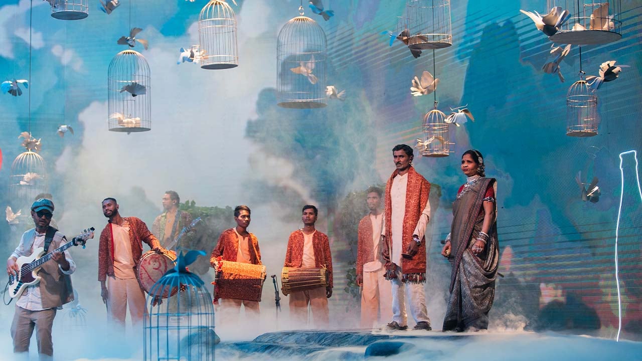 চা-শিল্পীদের শতবর্ষের পুরোনো ইতিহাস, মেঘদলের হাত ধরে নতুন সুরে ‘মুল্লুক’