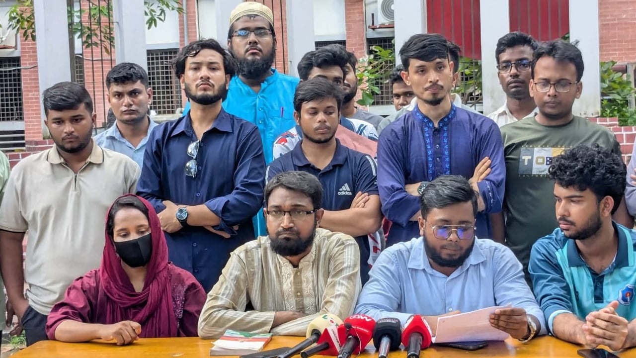 সেন্ট্রাল ইউনিভার্সিটিতে অন্তর্ভুক্তির দাবি ২০২১-২২ শিক্ষাবর্ষের শিক্ষার্থীদের