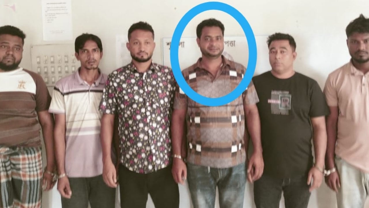 কুমিল্লা সীমান্তে মাদক সেবনের সময় যুবদল নেতাসহ আটক ৬