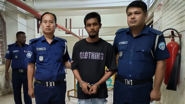 কুমিল্লায় জোড়া খুনের নেপথ্যে অটোরিকশা ছিনতাই, গ্রেপ্তার ‘সিরিয়াল কিলার’