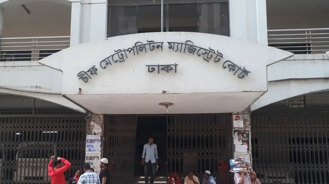 ১১শ ধারালো অস্ত্র উদ্ধার, গ্রেপ্তার ৯ আসামি রিমান্ডে