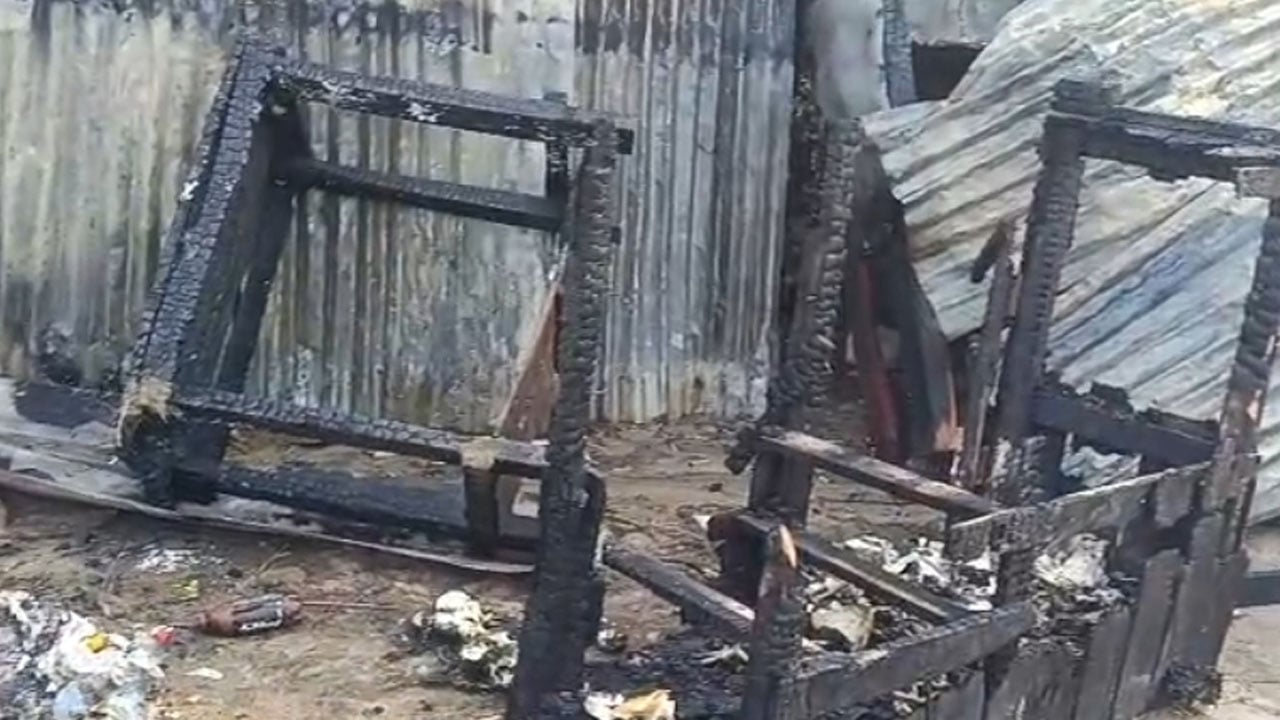 জামায়াতকর্মীর দোকানে আগুন, হত্যাচেষ্টার অভিযোগ