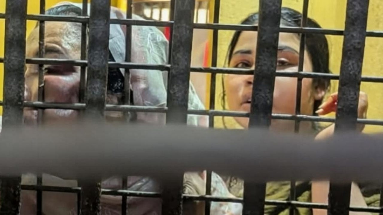 থানার ভেতরে মা-মেয়েকে নির্যাতন: পেকুয়ার সেই ওসিকে আদালতে তলব