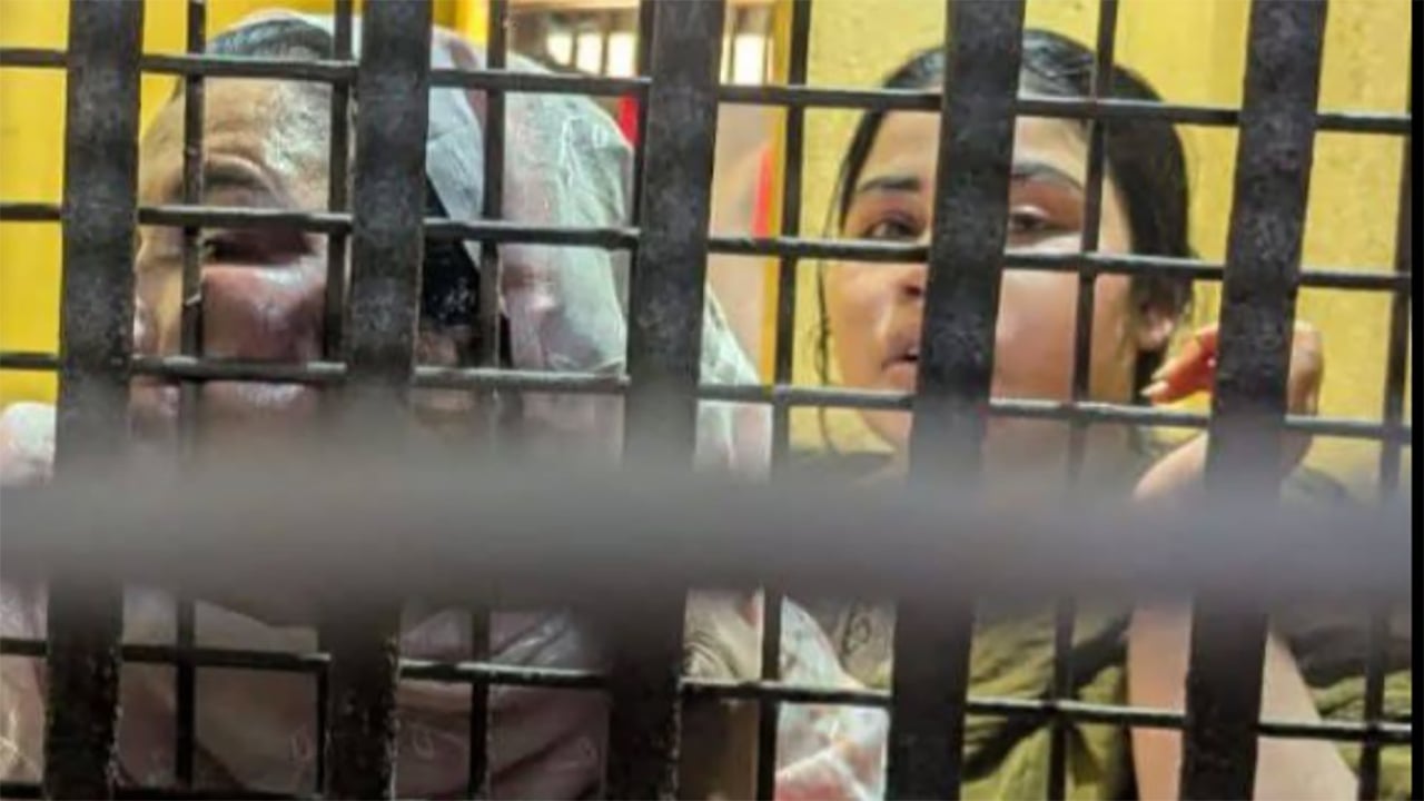 পেকুয়া থানায় ঘুসের টাকা ফেরত চাইতে গিয়ে মা-মেয়ে রক্তাক্ত