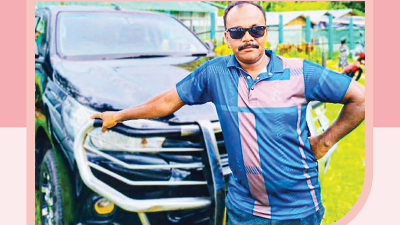 ড্রাইভারে ‘জিম্মি’ কক্সবাজার দক্ষিণ বন বিভাগ