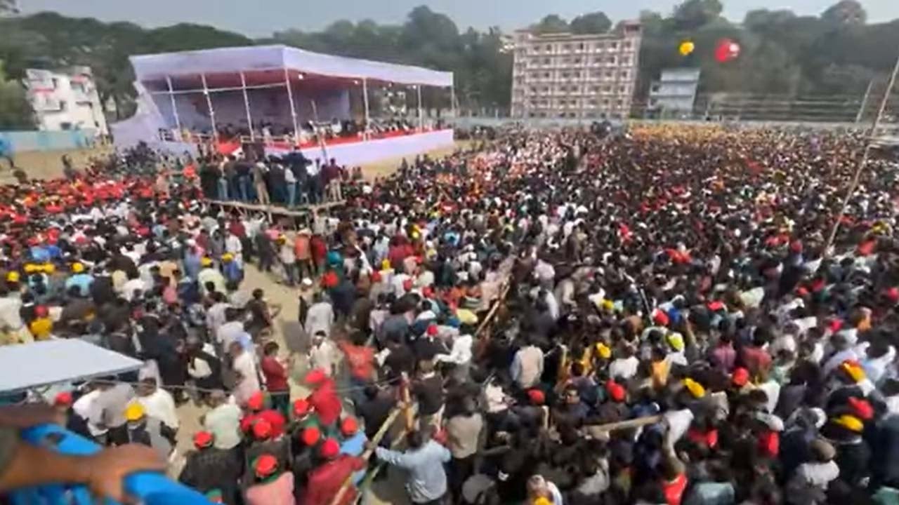 চট্টগ্রামে বিএনপির জনসভাস্থল কানায় কানায় পূর্ণ