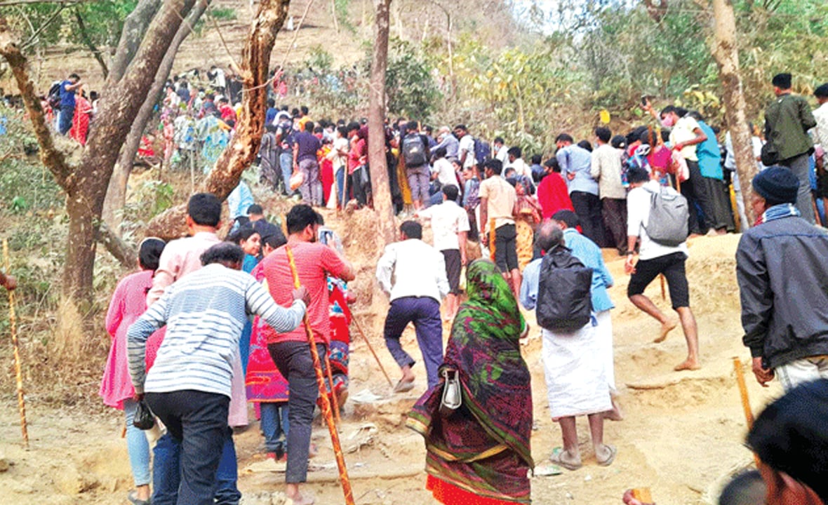 চন্দ্রনাথের চূড়ায় উঠতে গিয়ে ২ তীর্থযাত্রীর মৃত্যু