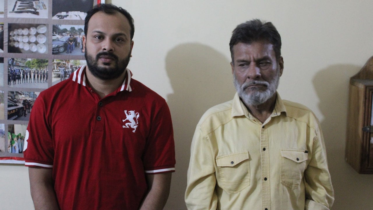 চট্টগ্রামে সরোয়ার বাবলার দুই সহযোগী অস্ত্রসহ গ্রেপ্তার