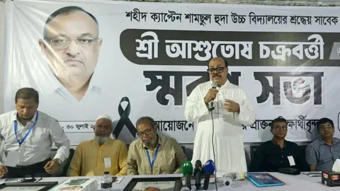 শিক্ষকদের উপযুক্ত সামাজিক ও আর্থিক মর্যাদা নিশ্চিত করতে হবে: আসলাম চৌধুরী