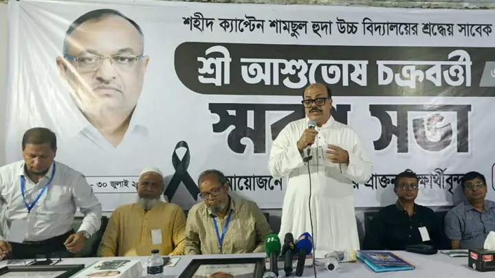 শিক্ষকদের উপযুক্ত সামাজিক ও আর্থিক মর্যাদা নিশ্চিত করতে হবে: আসলাম চৌধুরী
