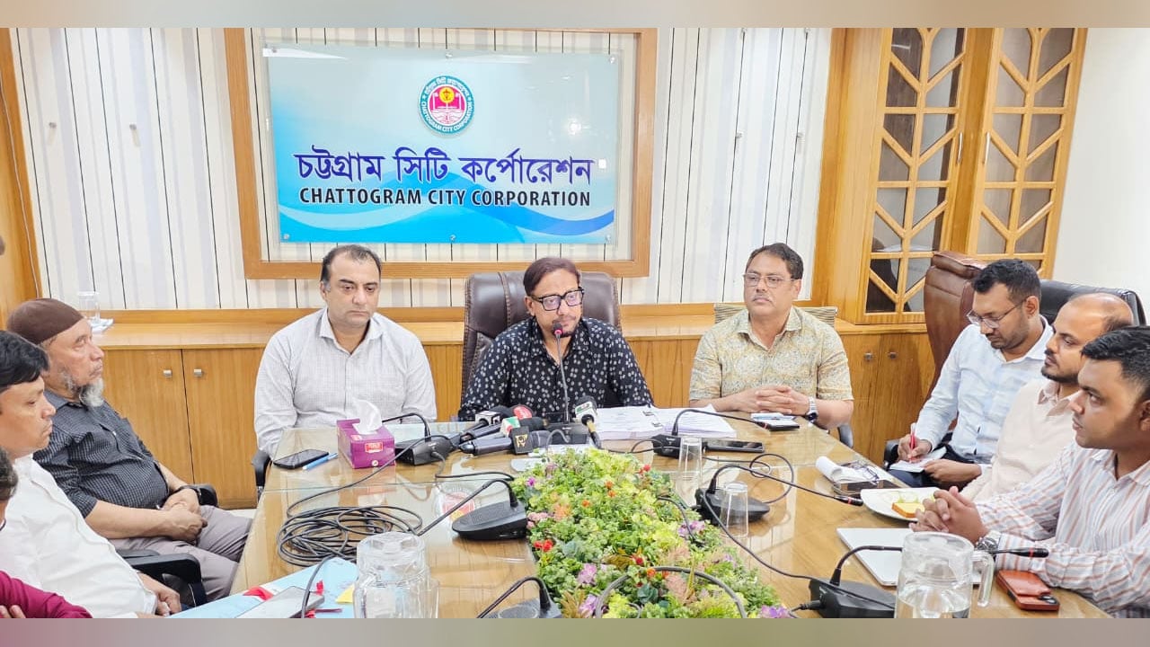 চট্টগ্রামে ট্রাফিক জোনে বসছে এআই প্রযুক্তির ক্যামেরা