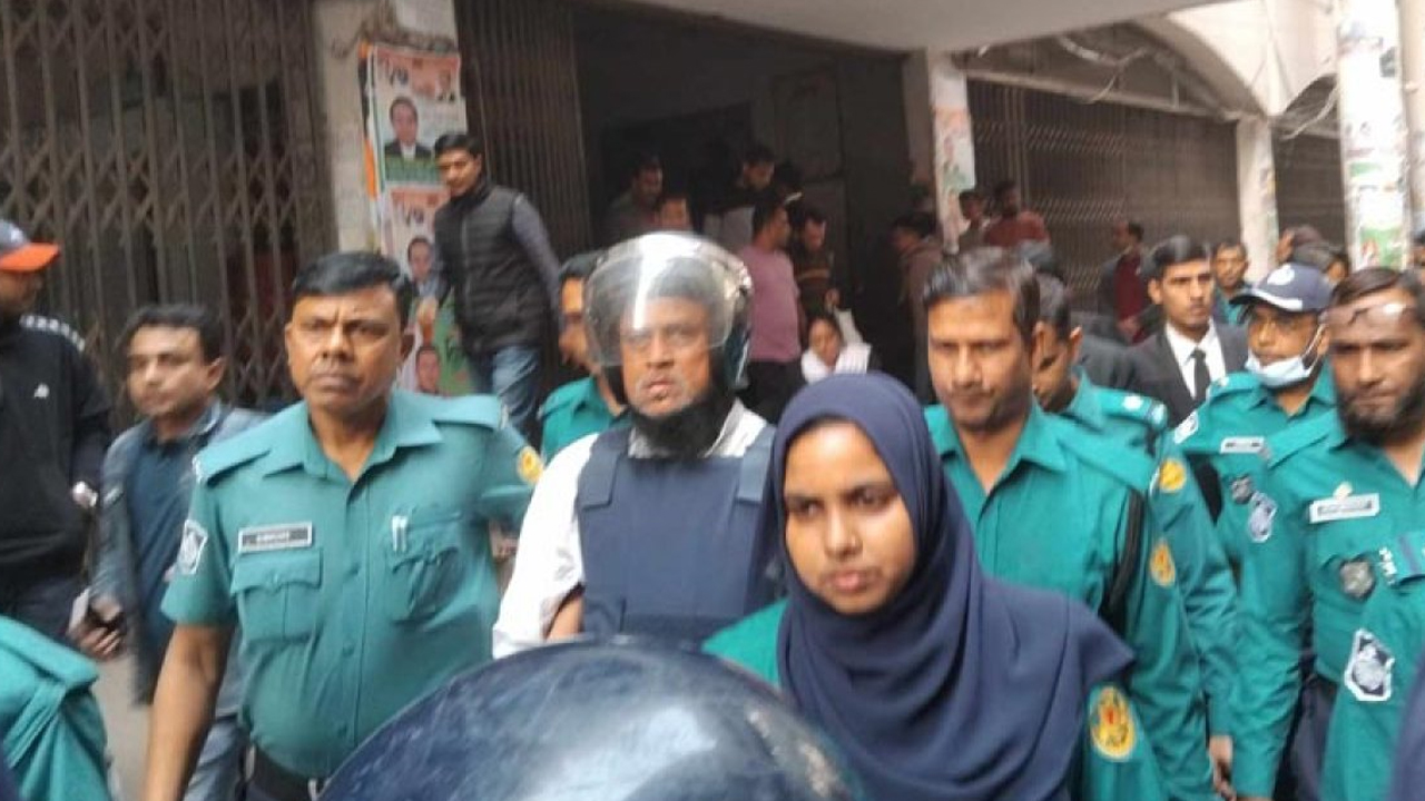 চট্টগ্রামের সাবেক এমপি আবু রেজা নদভী চারদিনের রিমান্ডে