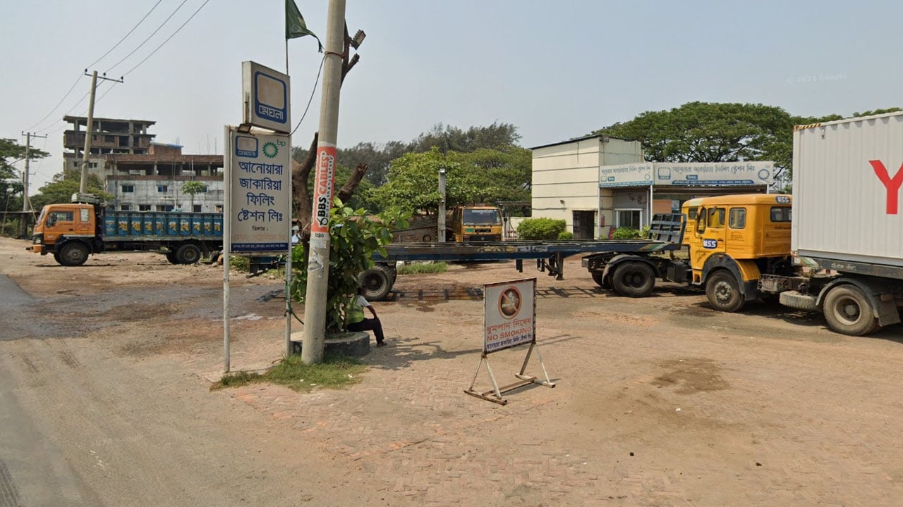 বিক্রি বন্ধ রাখা ফিলিং স্টেশনে মিললো ১৫ হাজার লিটার তেল