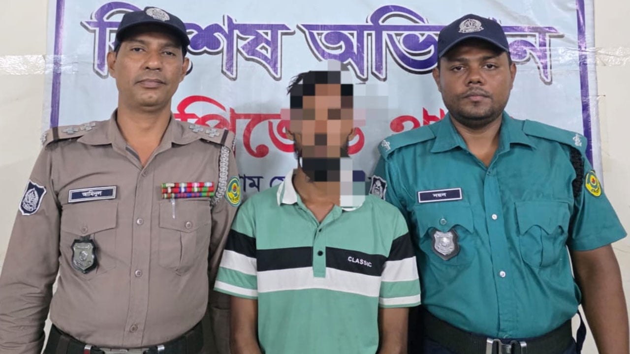 চট্টগ্রামে সড়ক দুর্ঘটনায় নিহত এইচএসসি পরীক্ষার্থী, ক্রেনচালক গ্রেপ্তার