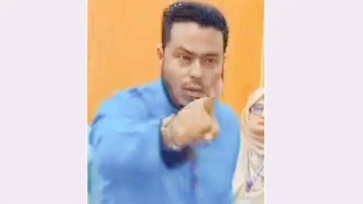 ছাত্রদল নেতাকে স্বেচ্ছাসেবক দল নেতার হুমকির ভিডিও ভাইরাল