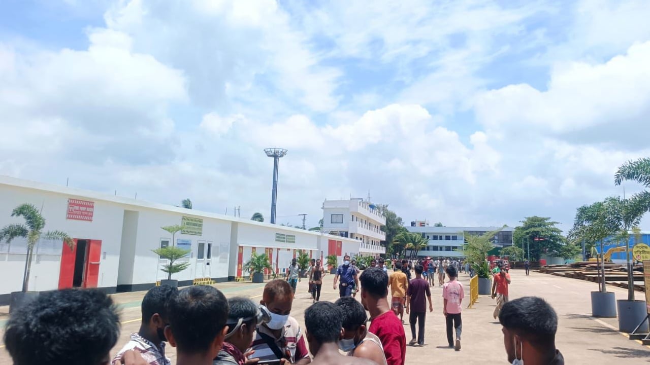 চট্টগ্রামের ভাটিয়ারীতে শিপইয়ার্ডে বিস্ফোরণ, নিহত ৩