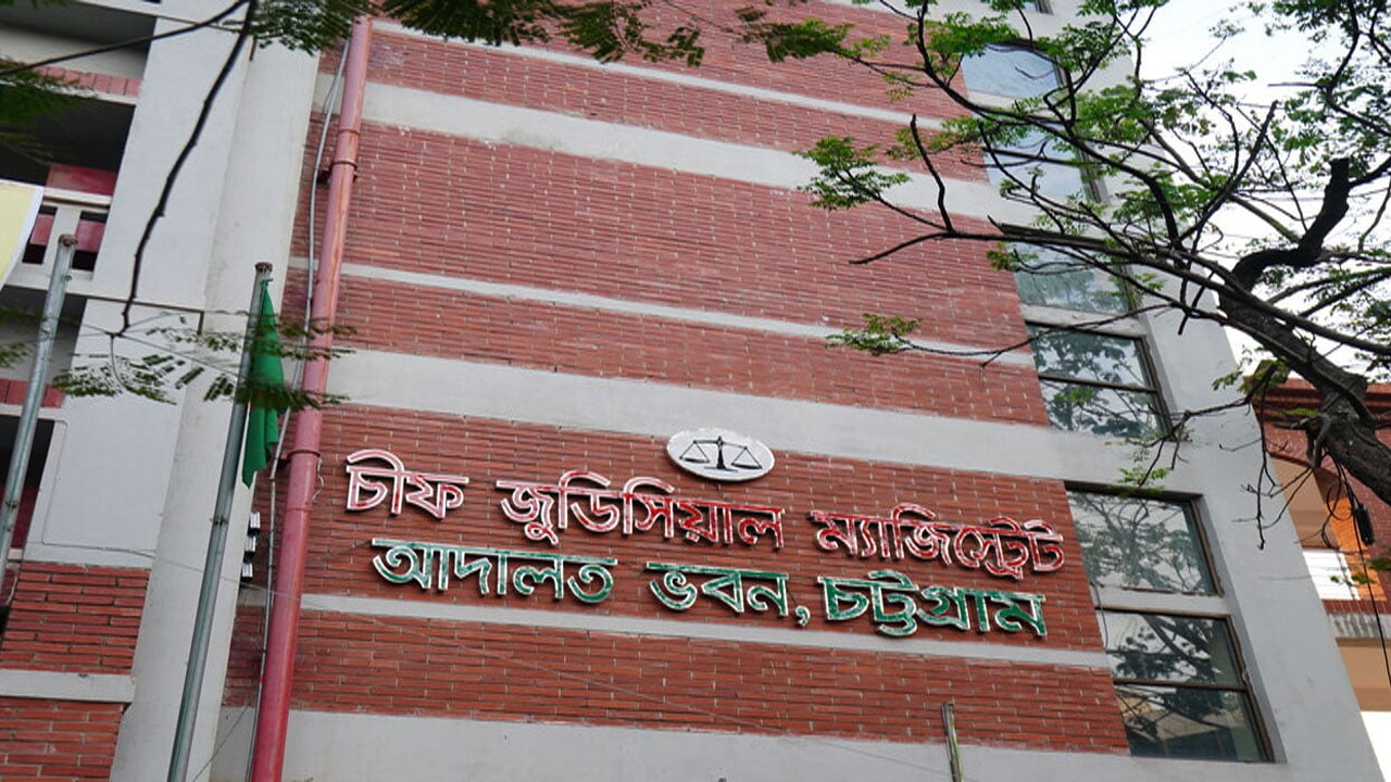 চট্টগ্রামে সংখ্যালঘুর বাড়িতে আগুনে জড়িত আ.লীগ