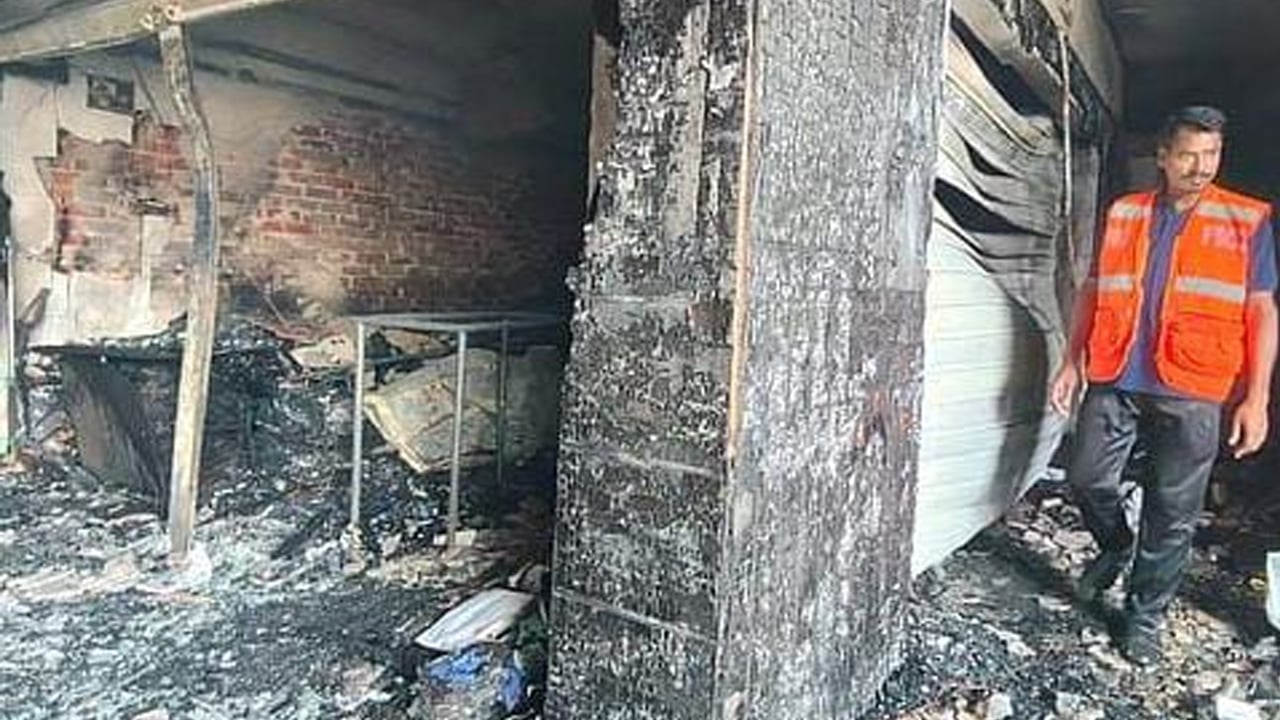চট্টগ্রামের টেরিবাজারে আগুনে দুইজনের মৃত্যু