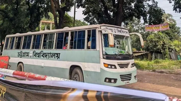 চট্টগ্রাম বিশ্ববিদ্যালয়ে আন্দোলনের পর স্থায়ী চক্রাকার বাস চালু