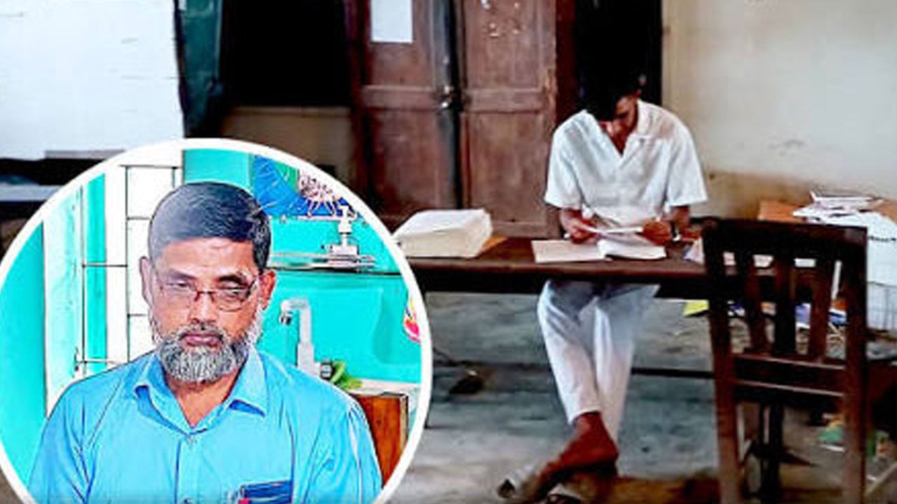 ছাত্রকে দিয়ে এসএসসির খাতা মূল্যায়ন, প্রধান শিক্ষকসহ গ্রেপ্তার ২