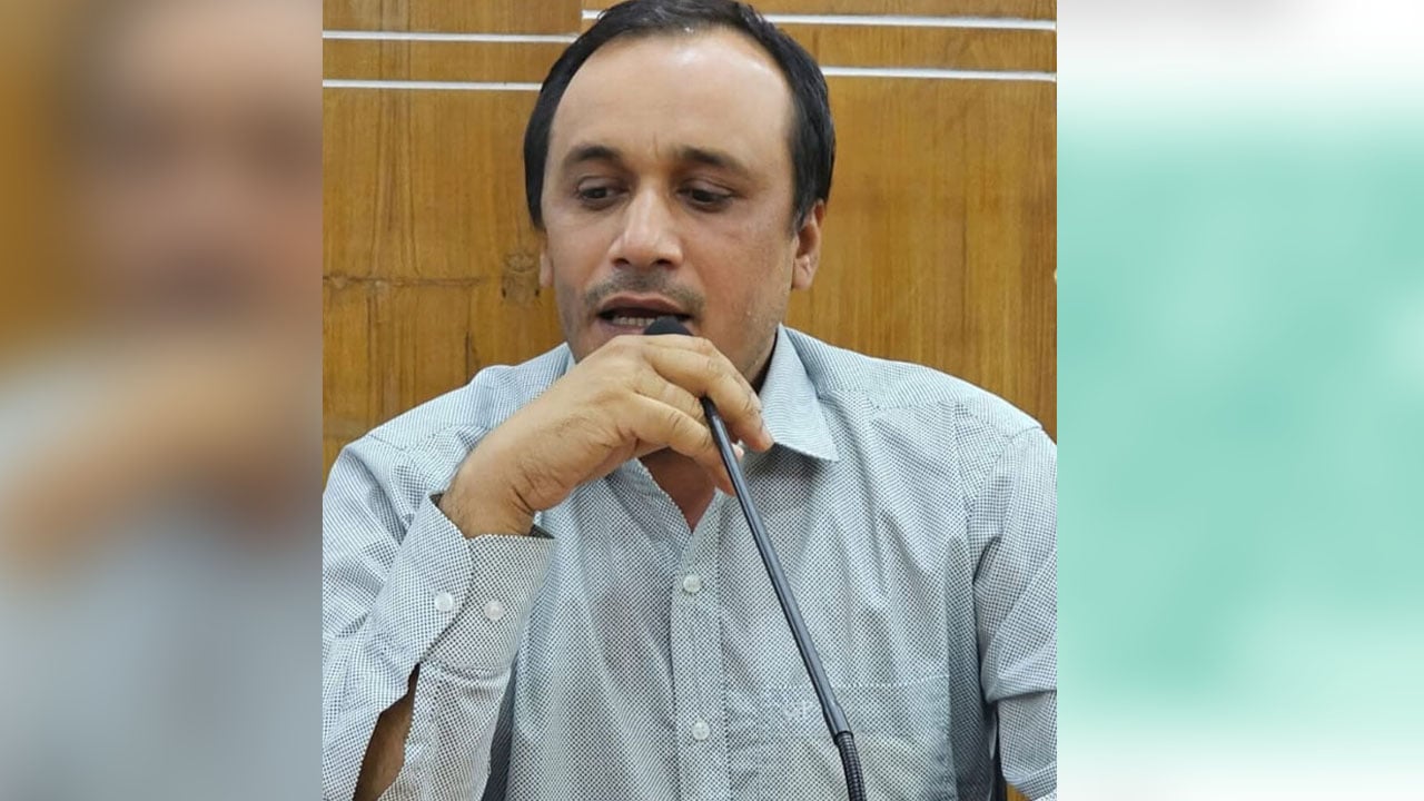 ‘কথিত বিপ্লবী’ বলে জুলাইযোদ্ধাদের অবজ্ঞা করলেন ডা. মীর হোসেন