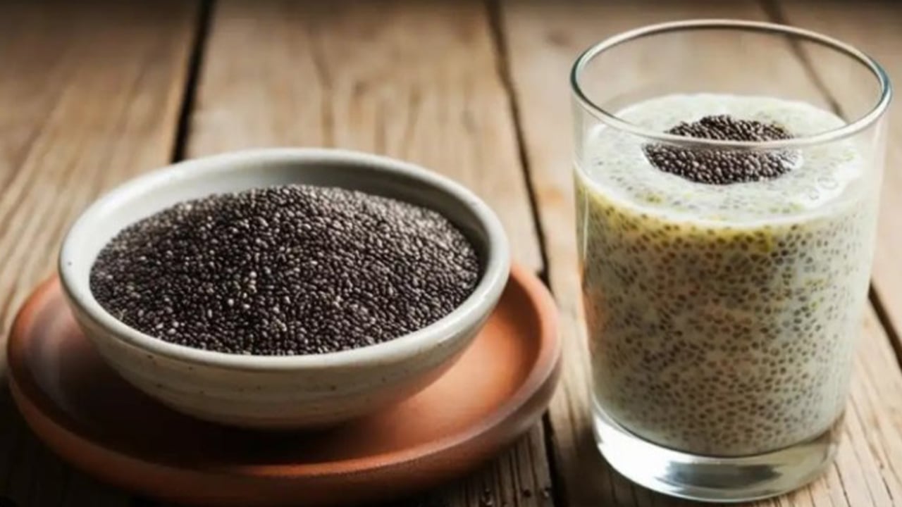 শুকনো নাকি ভেজা, কীভাবে উপকার চিয়া সিডের