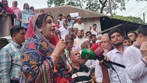 ফ্যাসিস্টদের ফিরিয়ে এনে বিচার চায় জনগণ: পররাষ্ট্র প্রতিমন্ত্রী