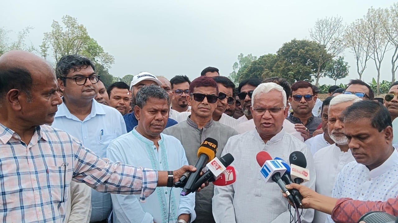 খাল খননের ফলে পরিবেশের ভারসাম্য রক্ষাসহ কৃষি উৎপাদন বৃদ্ধি পাবে