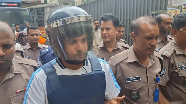 সাবেক মেজর সাদিককে গ্রেপ্তার দেখাল না আদালত, পেতে পারেন মুক্তি