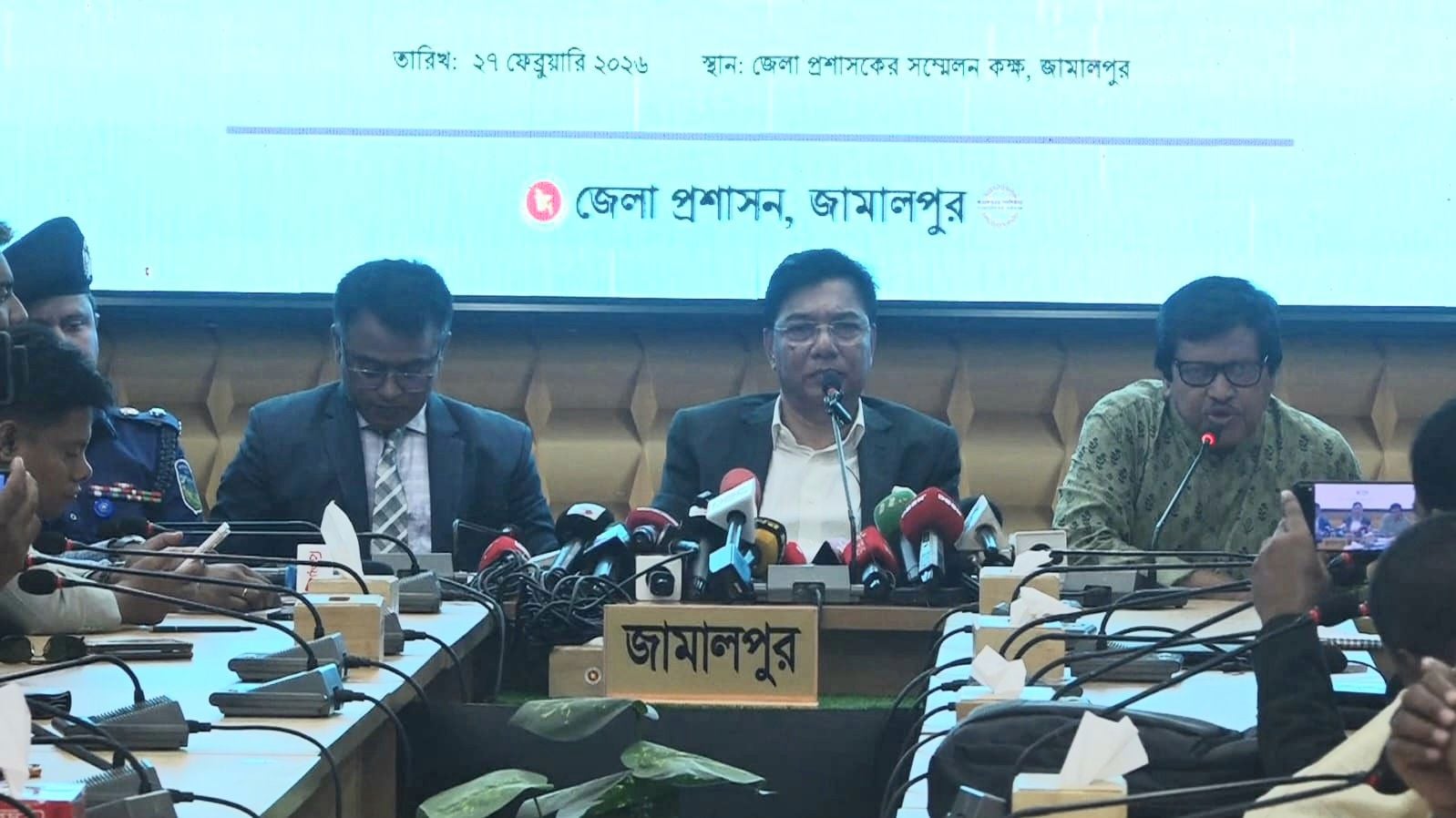 বন্ধ বিমানবন্দরগুলো চালুর উদ্যোগ নেয়া হবে: বিমান প্রতিমন্ত্রী