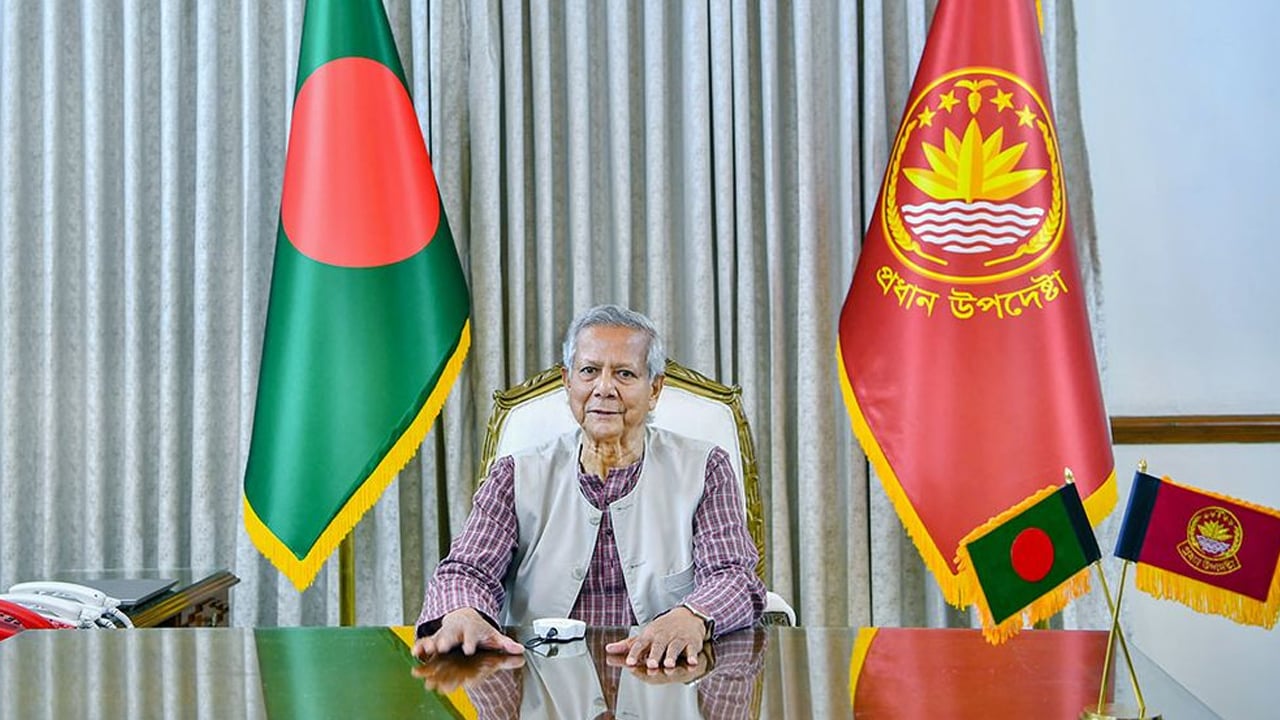 হাসিনা পরিবারের সম্পত্তি বা কাউকে আক্রমণ না করার আহ্বান ড. ইউনূসে