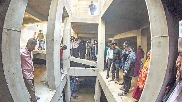 ধানমন্ডি ৩২-এ আন্ডারগ্রাউন্ড নিয়ে কৌতূহল