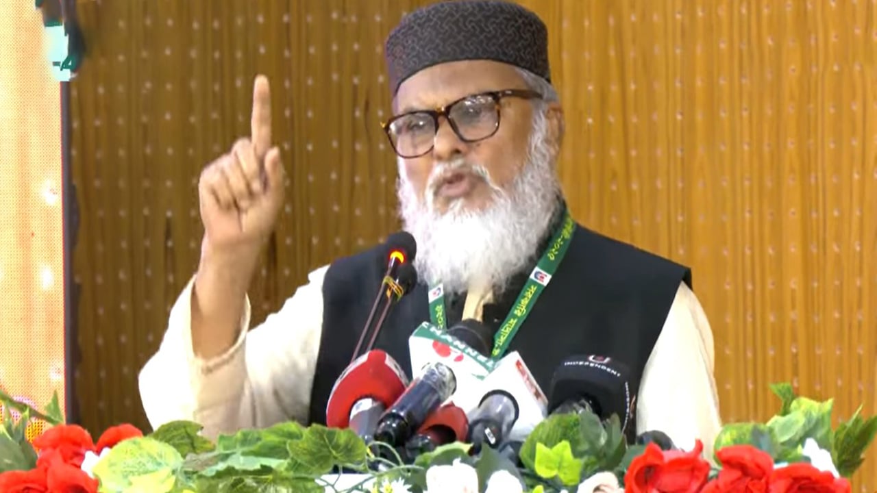 শিক্ষাপ্রতিষ্ঠানে ছাত্র রাজনীতির নামে দুর্বৃত্তপনা বন্ধ করতে হবে