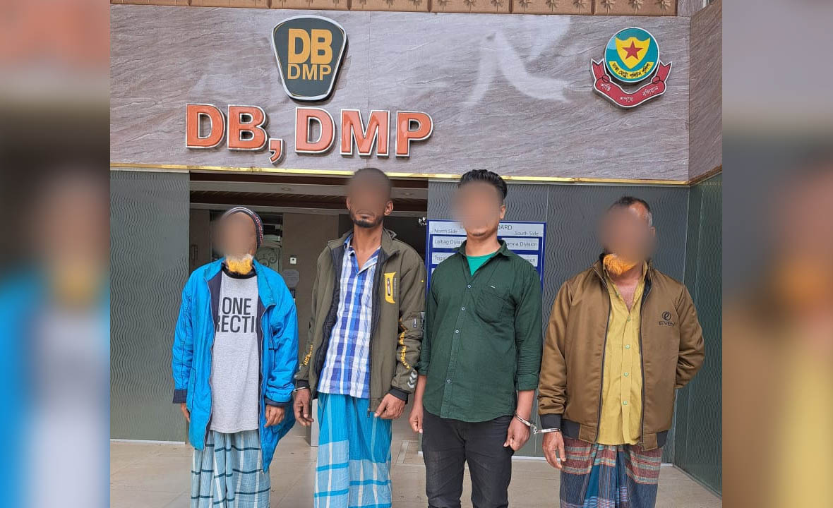 বিপুল পরিমাণ ভেজাল ওষুধ জব্দসহ ৪ জন গ্রেপ্তার