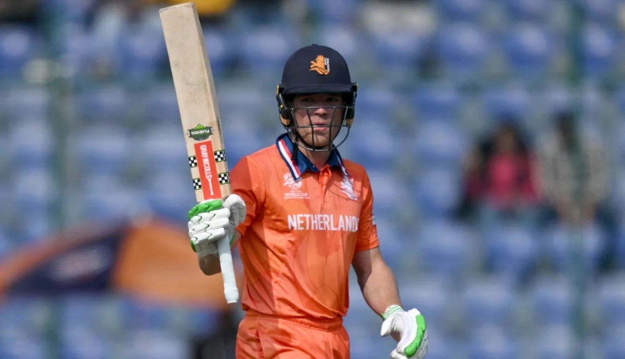 নামিবিয়াকে ধসিয়ে দিলো ডাচরা