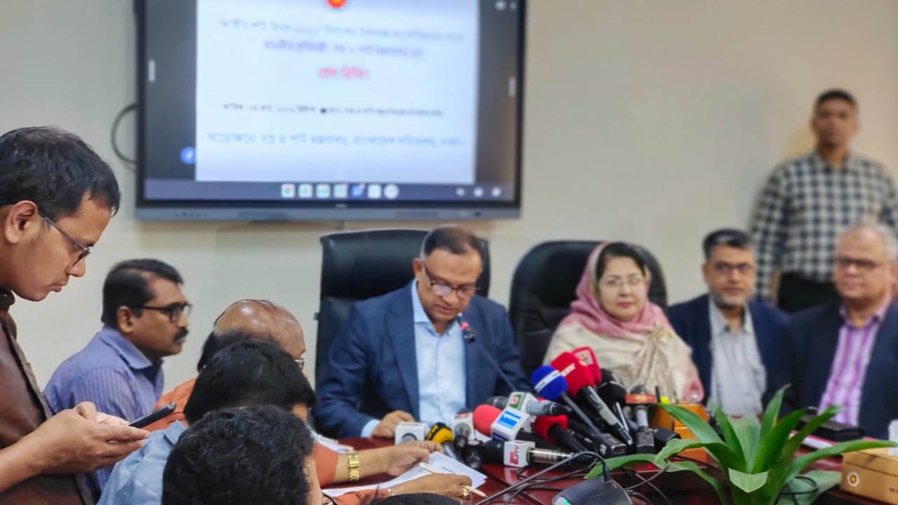 বন্ধ থাকা রাষ্ট্রায়ত্ত পাটকল পর্যায়ক্রমে খুলে দেওয়া হবে