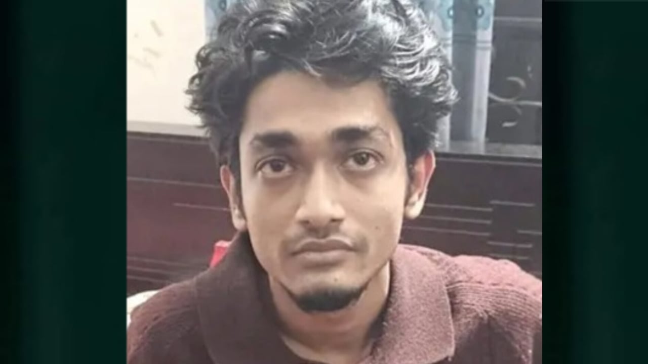 যেভাবে লাখ লাখ টাকা হাতিয়ে নেন ঢাবি ছাত্রদল কর্মী