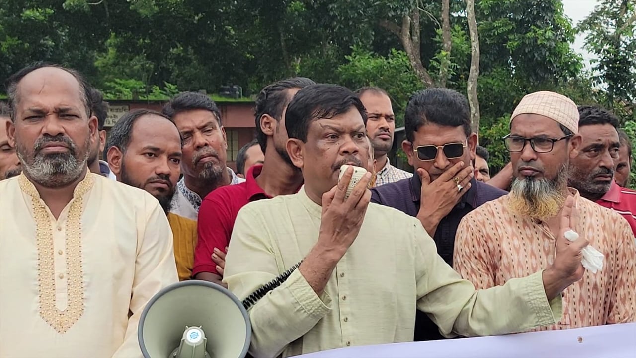 ৭ দিনের মধ্যে শায়েস্তাবাদের ভাঙন রোধের আহ্বান রহমাতুল্লাহর